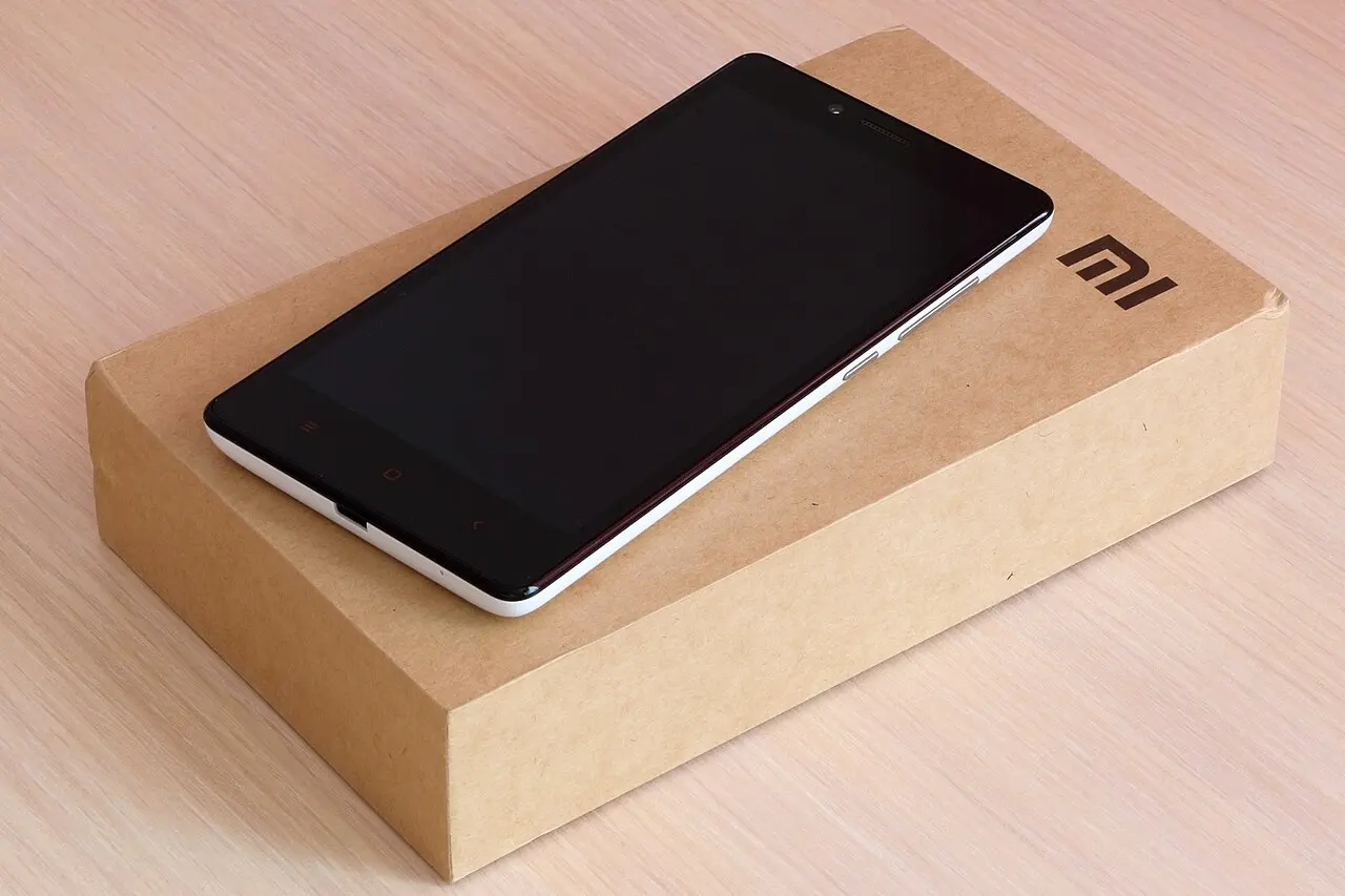 Xiaomi Redmi Note — illustration