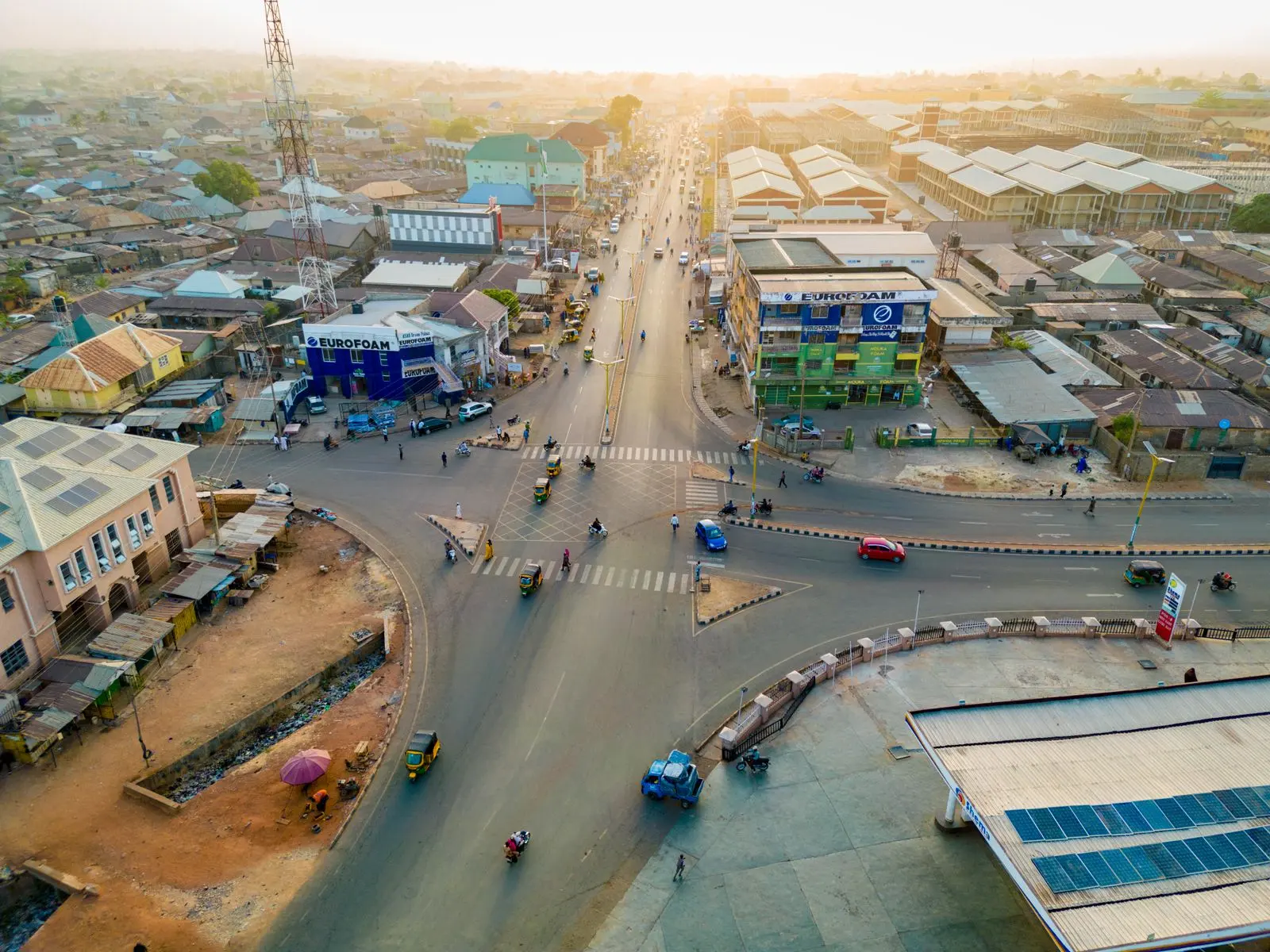 Vue aérienne d’un carrefour animé à Kaduna, au Nigeria — photo d’illustration (banque d’images)