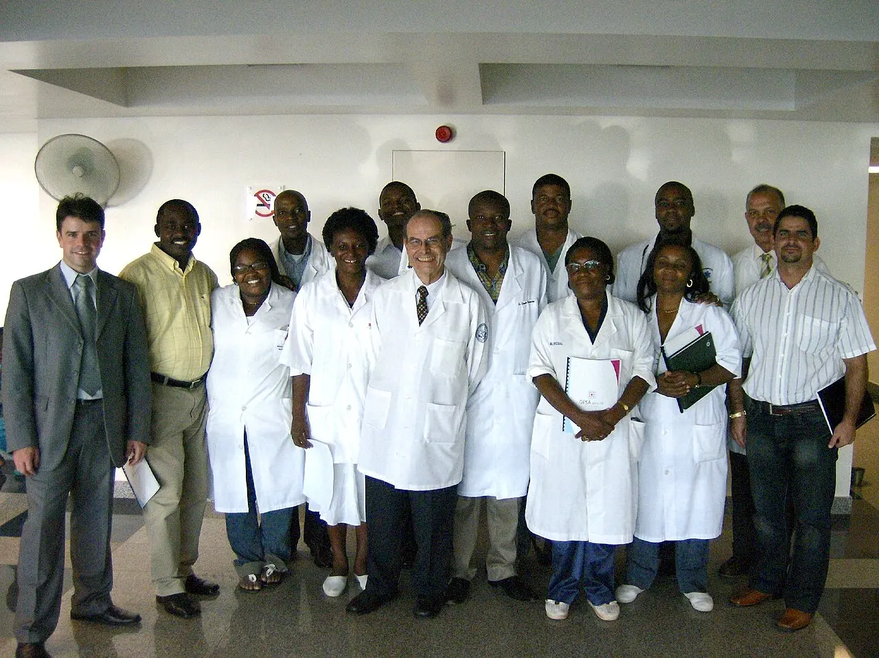 Agostinho Neto hospital extends clinic hours in Luanda