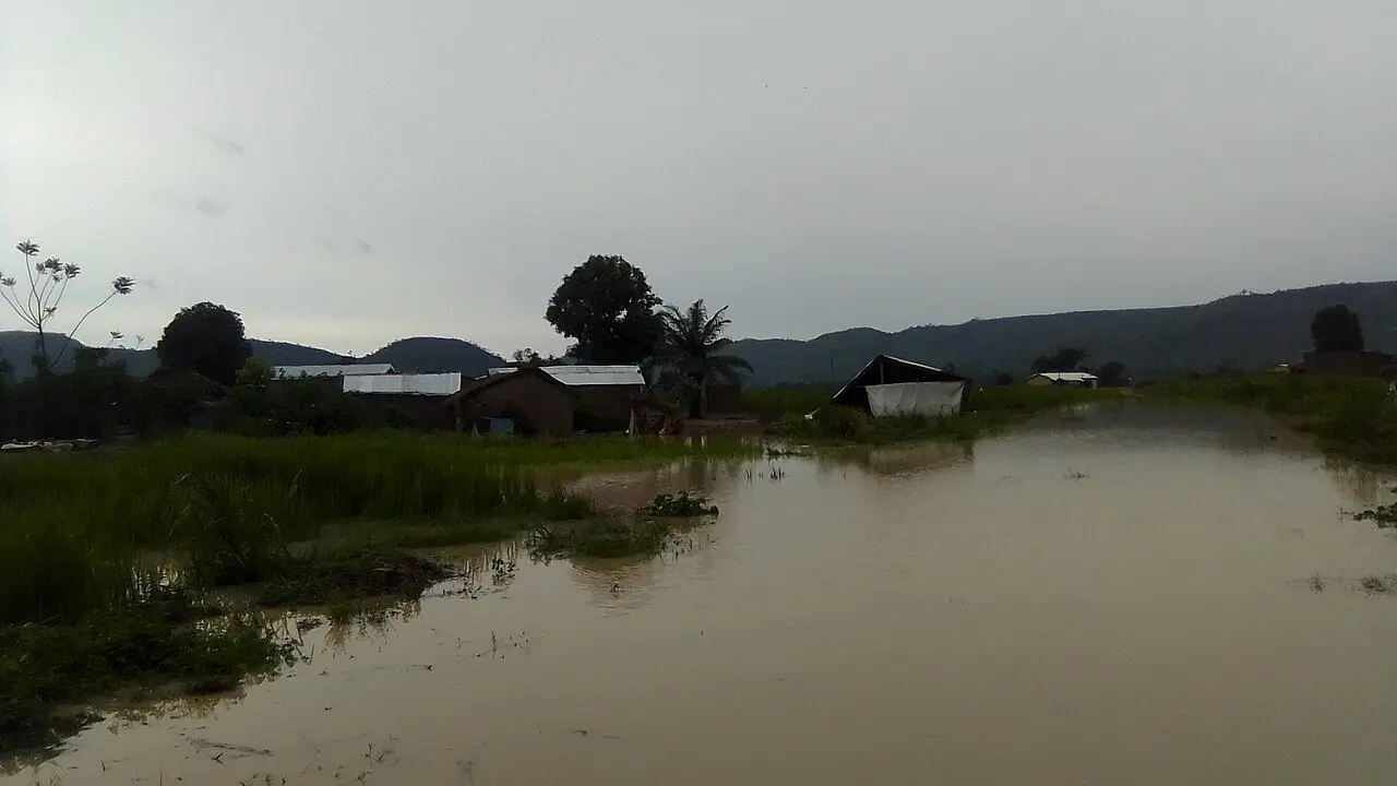 Heavy rains cause flooding and damage in Bangui