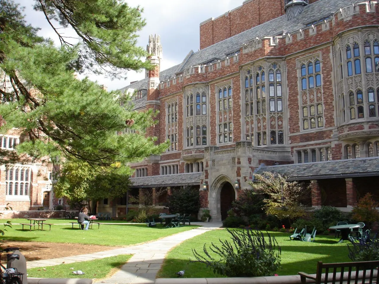 École de droit de Yale — illustration