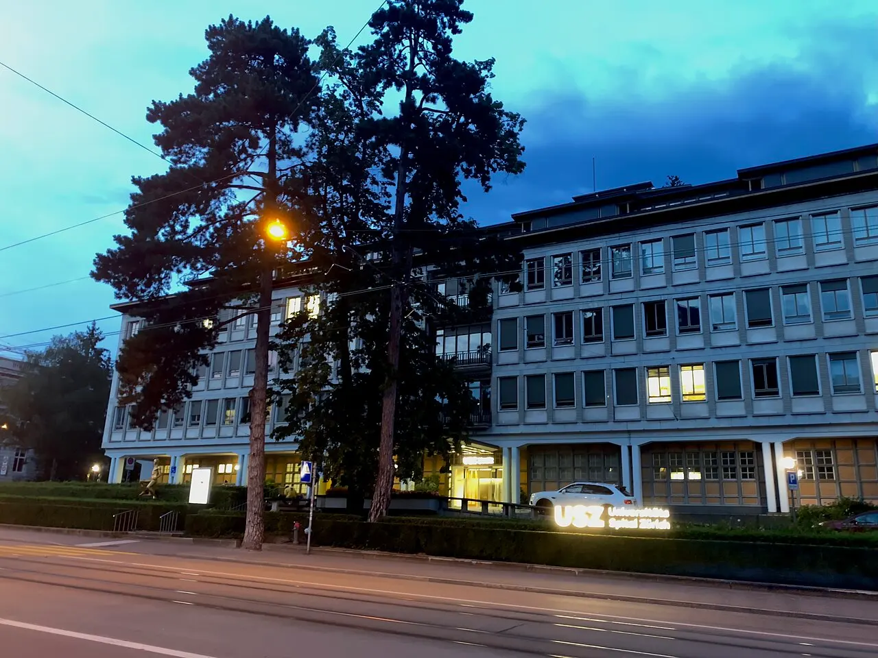 Nigerian Ebola patient arrives in Switzerland for treatment