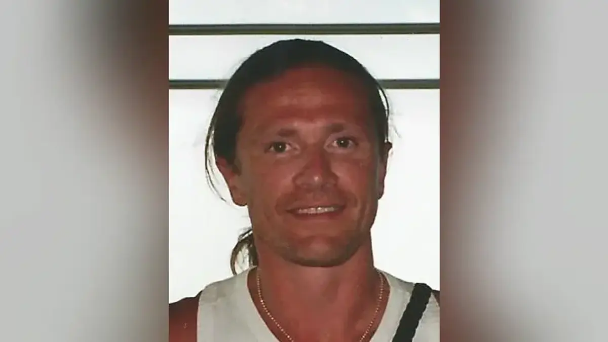 Emmanuel Petit condemns violence at French protests