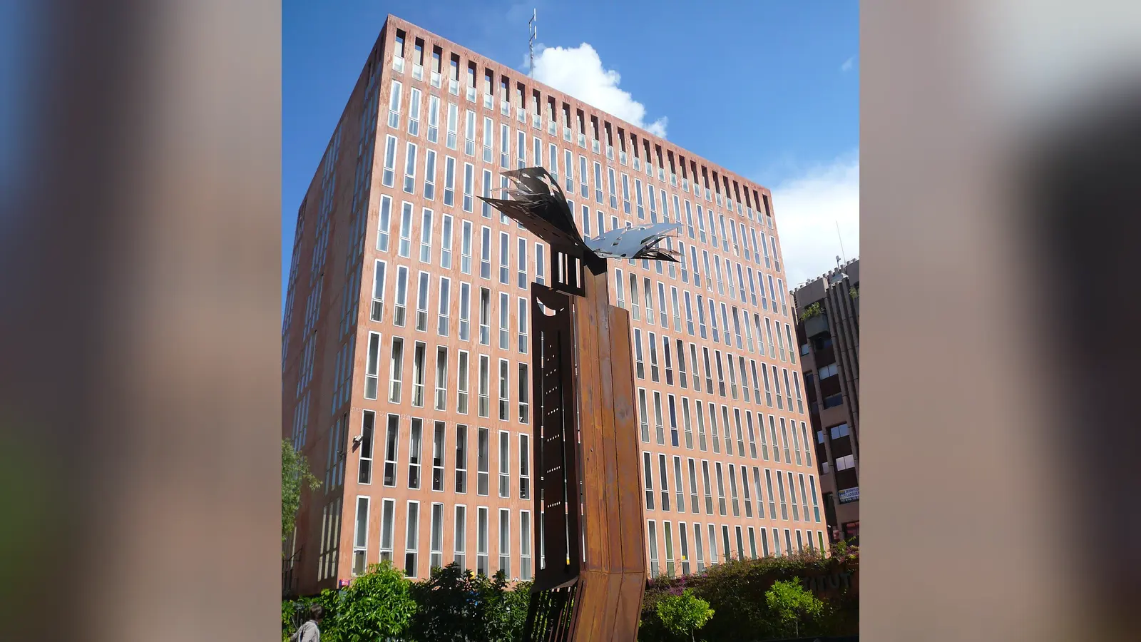 Institut français de Barcelone — illustration