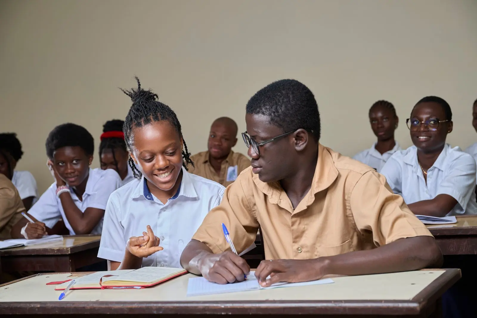 Senegal: Déthié Fall announces 100 health centres and 2,500 classrooms