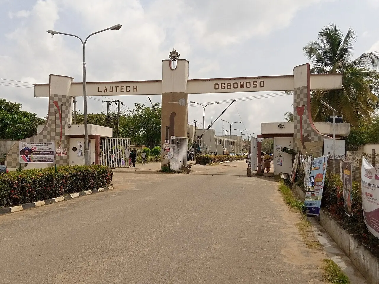 LAUTECH teachers launch indefinite strike