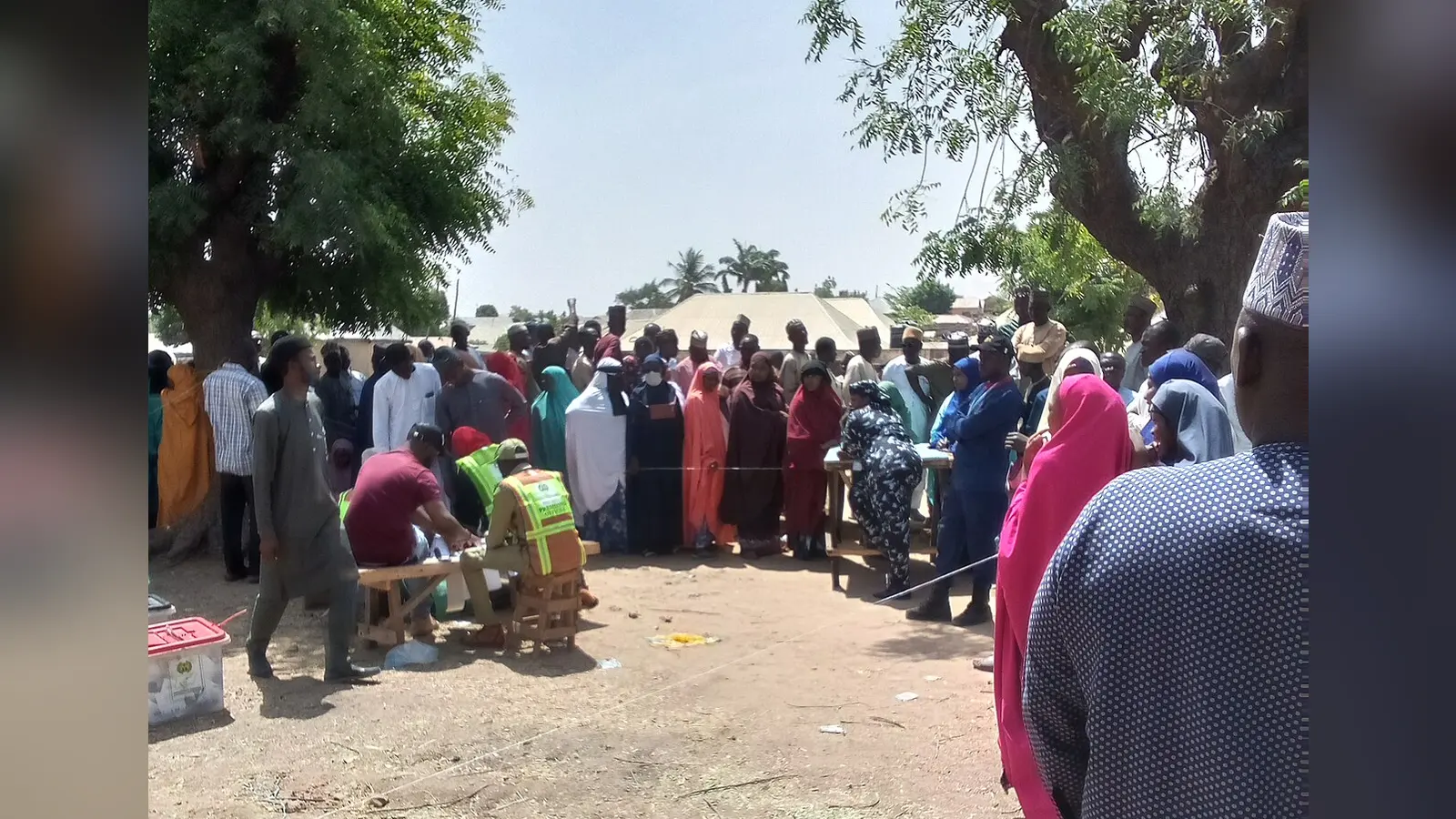 Voters queue to cast their vote at Pantami, Gombe — photo d’illustration (élections)