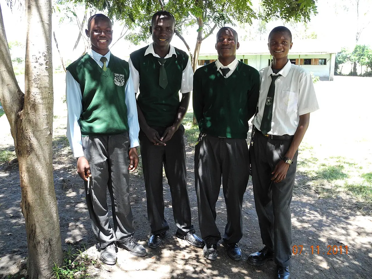 Pupils, Kendu Muslim Secondary (6908830923) — photo d’illustration (école)