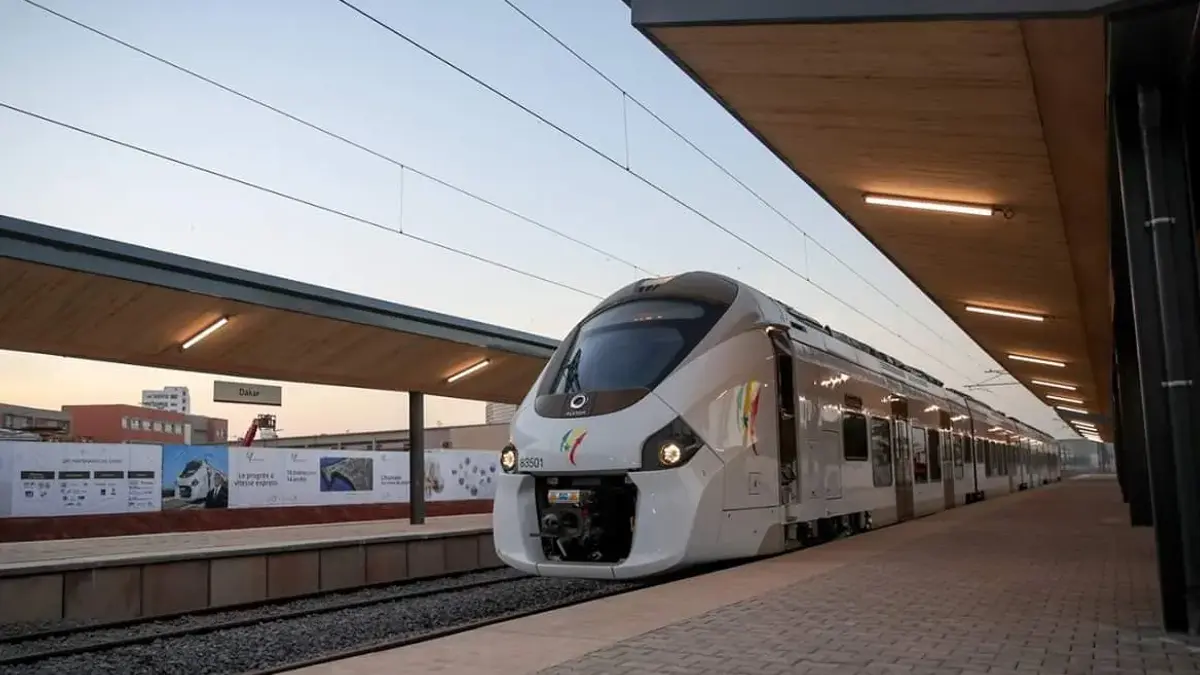 Train express régional de Dakar — illustration