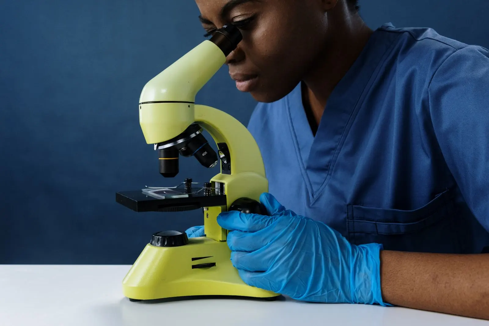 Zimbabwe calls for more research into HIV complications