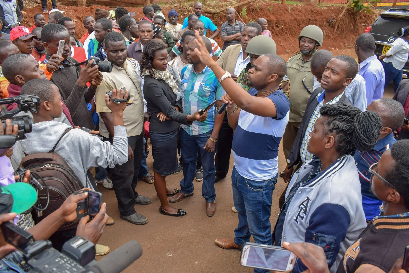 Low wages and power cuts weaken Burundi’s media